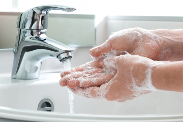 higienizar as mãos